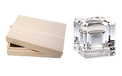 市販の手元供養品と、風あざみの違いを教えて下さい。